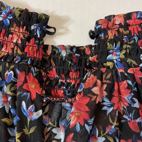 I.N. Smocked Neck Ditsy Floral Print Blouse Top - Picture 6 of 13